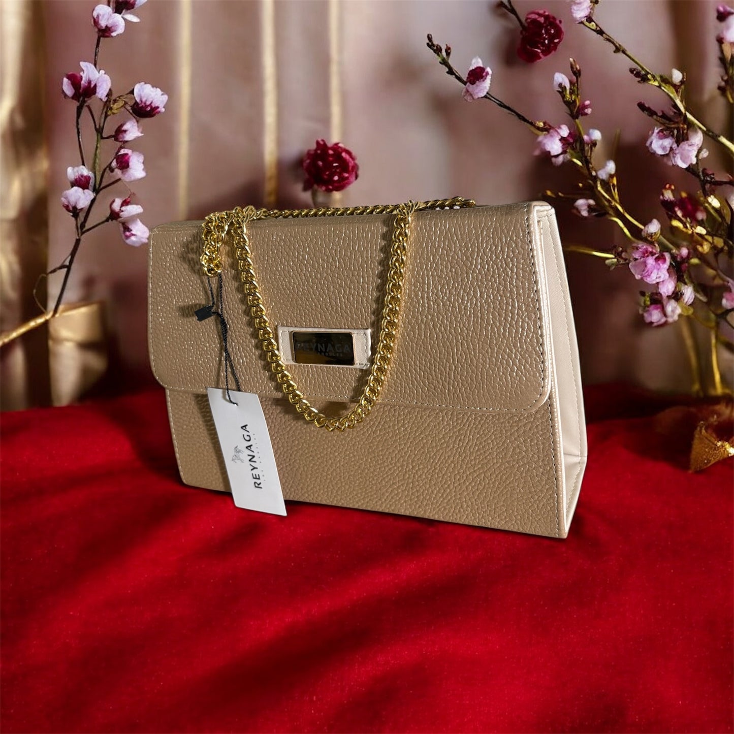 Premium Leather Bag in Los Angeles | Reynaga Los Ángeles