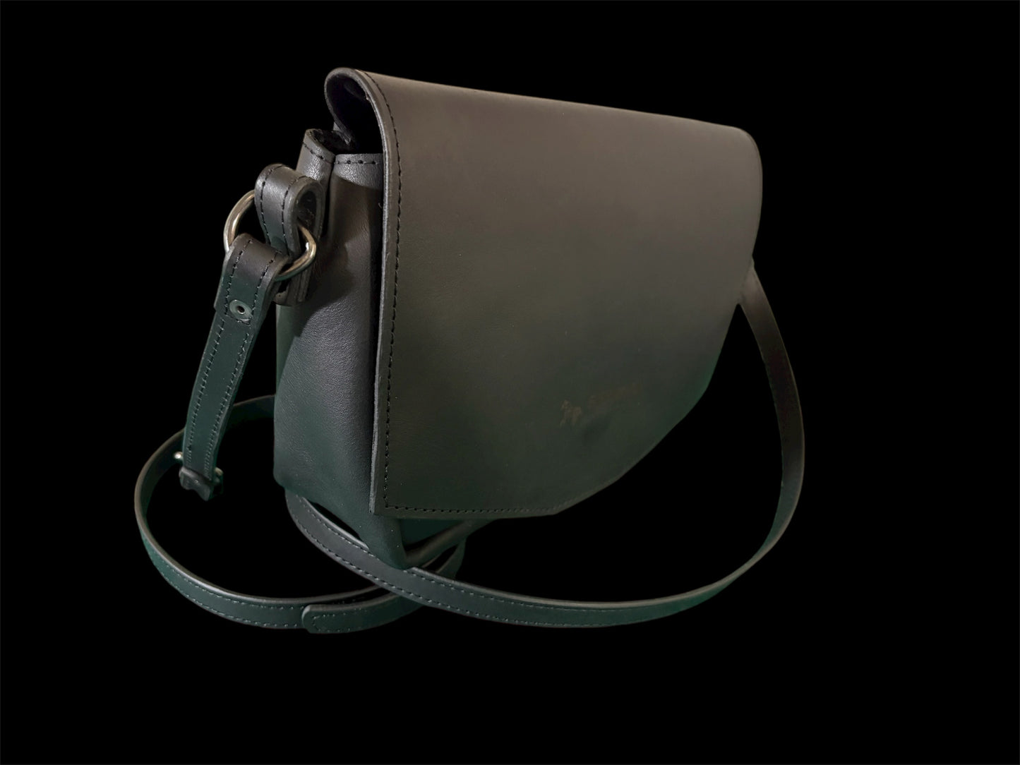 Handmade Premium Leather Bag in Los Angeles | Reynaga Los Ángeles